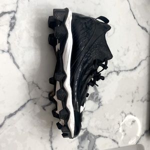 Kids cleats. Under armor.